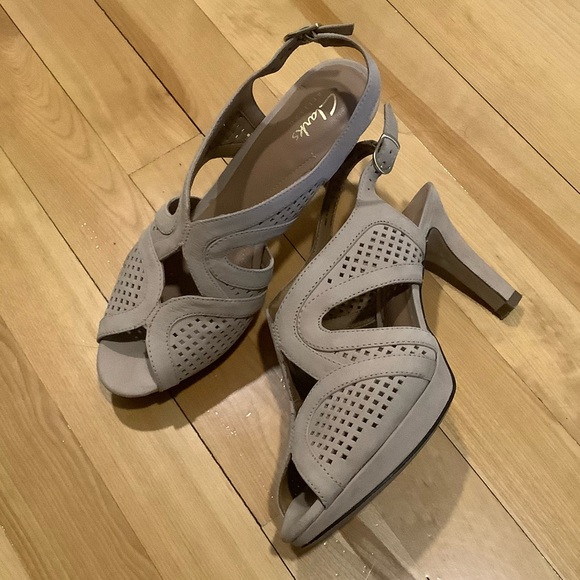 Clarks Shoes - Platform Heel Clarks Sandals Sz 6.5